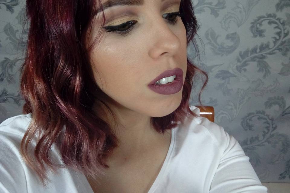 Maquillaje de moda Cut crease