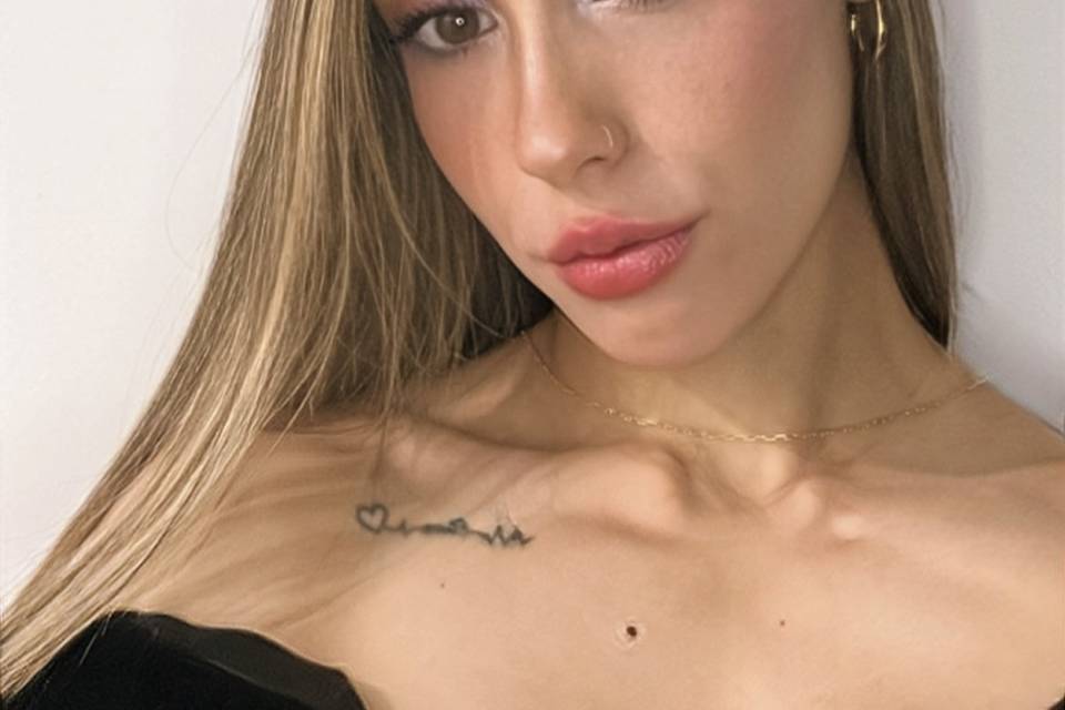 Make up by Lau
