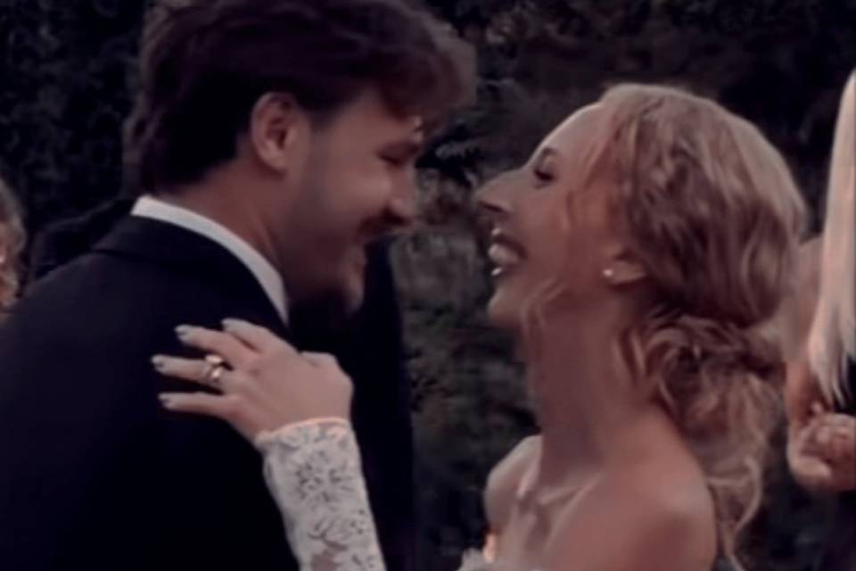 Bailaron emocionados juntos