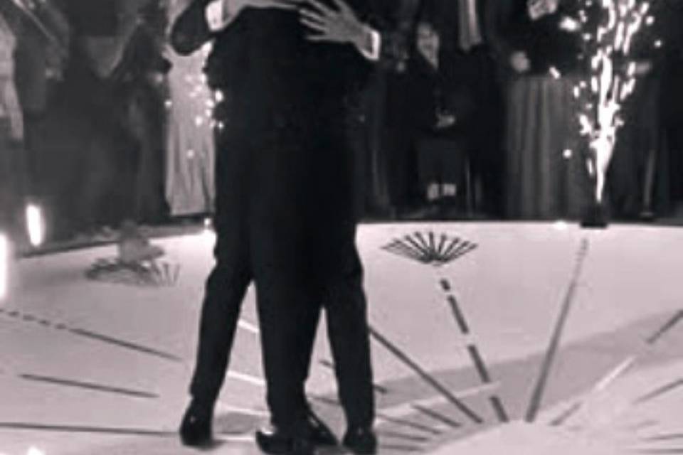 Abrazo final del baile juntos