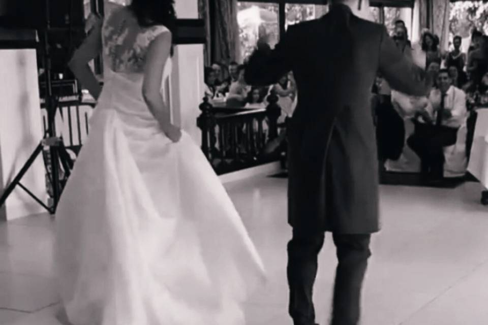 Baile movido de los novios 😍