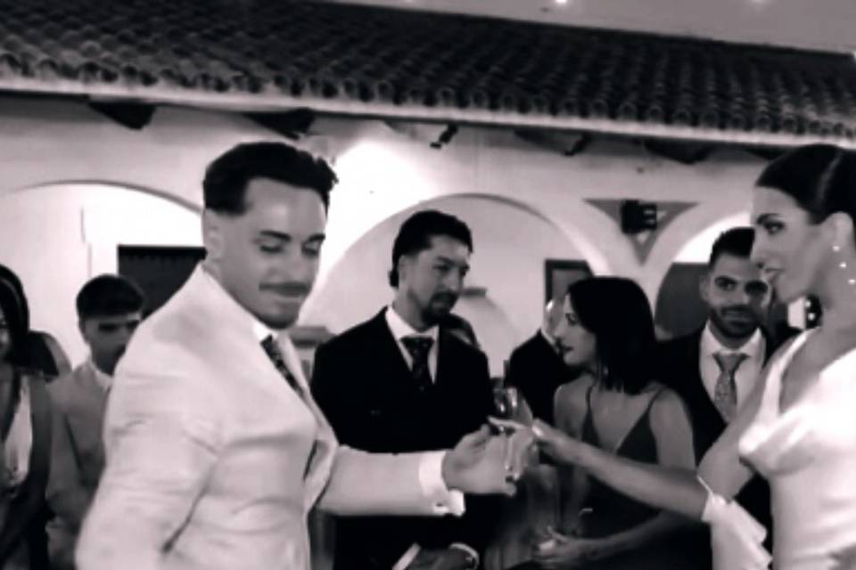 Bailando juntos la salsa😍