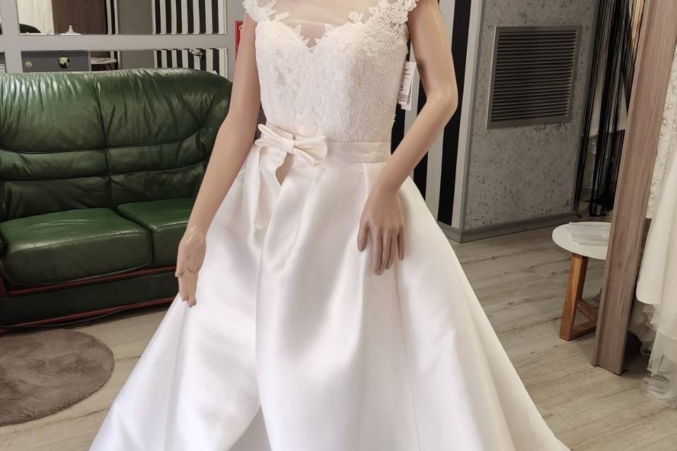 Agatha Novias