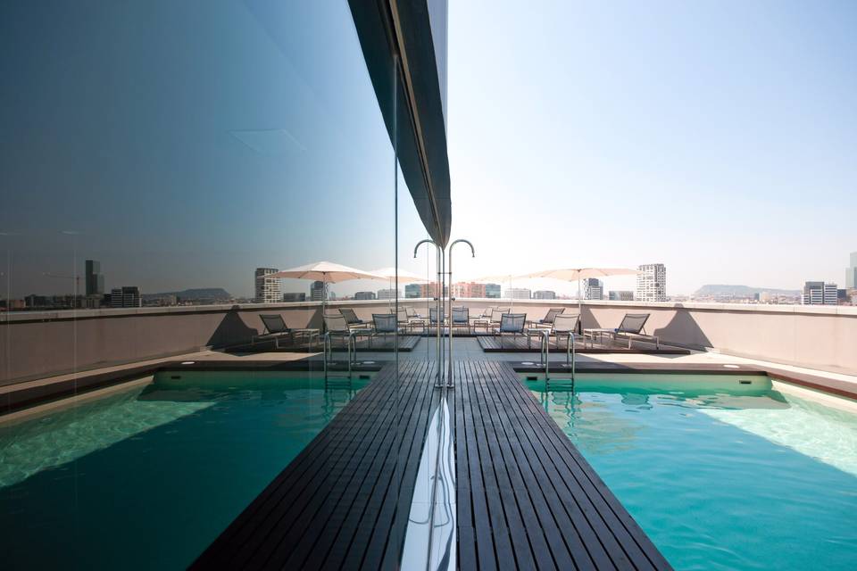 Piscina en la terraza