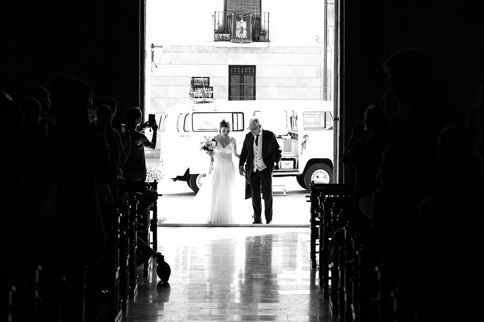Llegada iglesia novia