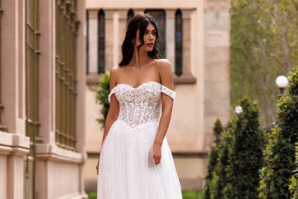 Vestido of shoulders