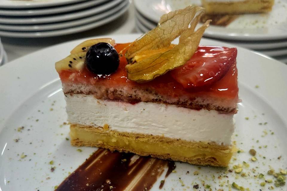 Tarta de hojaldre y frutas