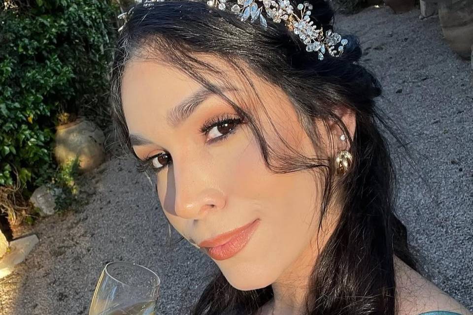 Maquillaje y arreglo