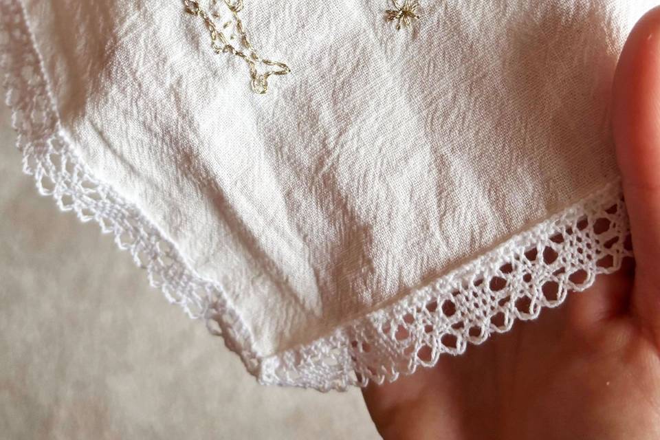 Pañuelo bordado