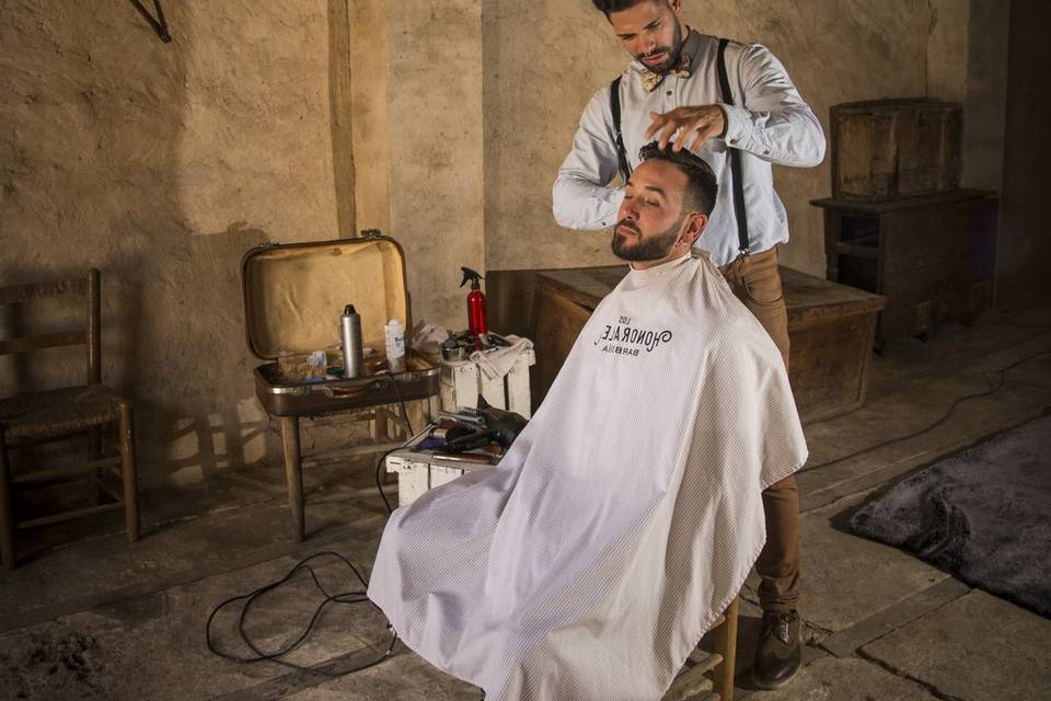 Los Honorables barbería