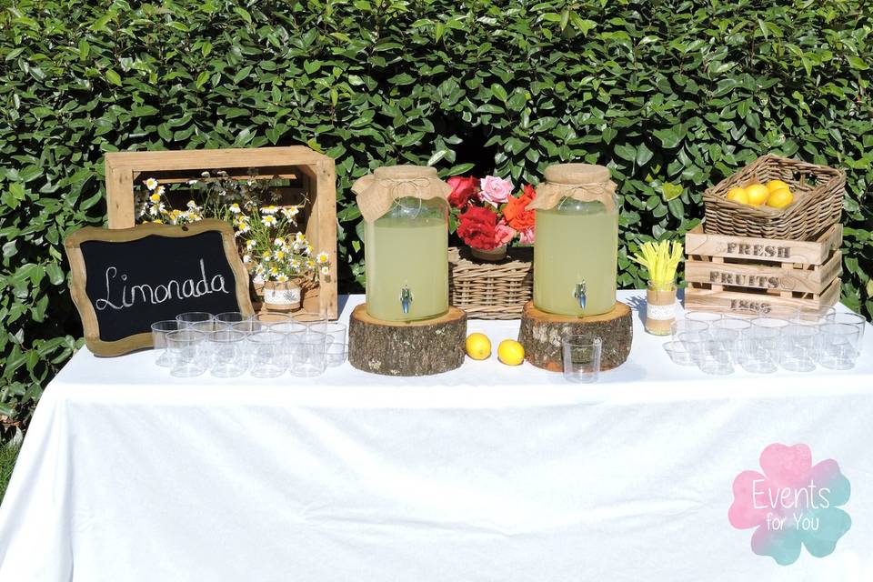 Mesa de limonada