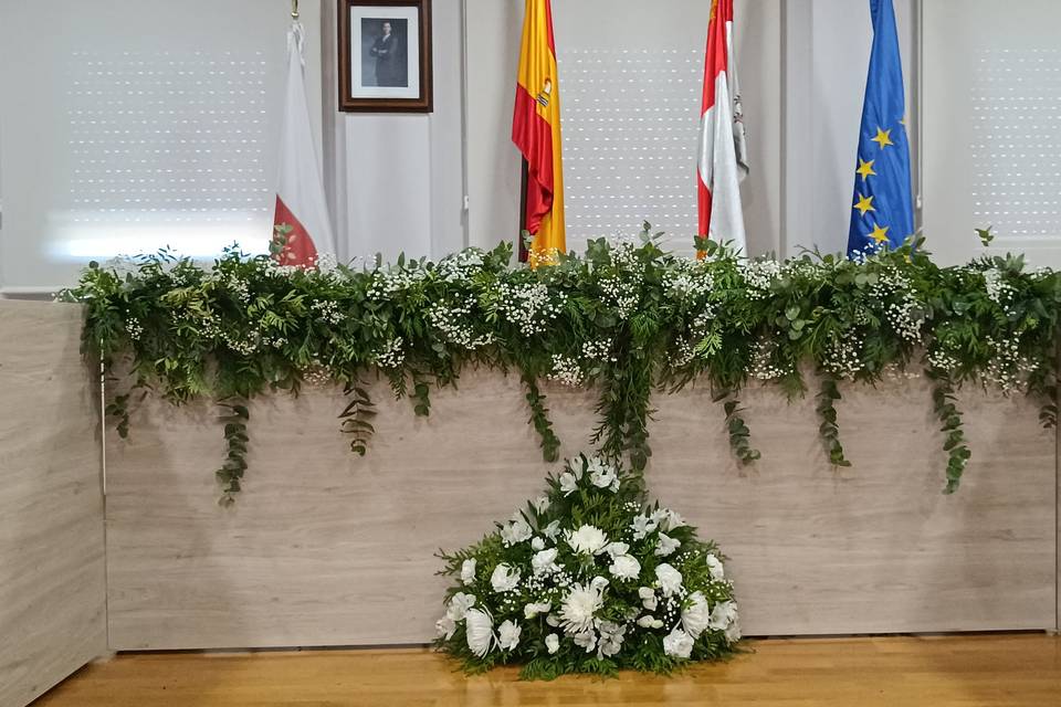 Centro de flores con cadeneta