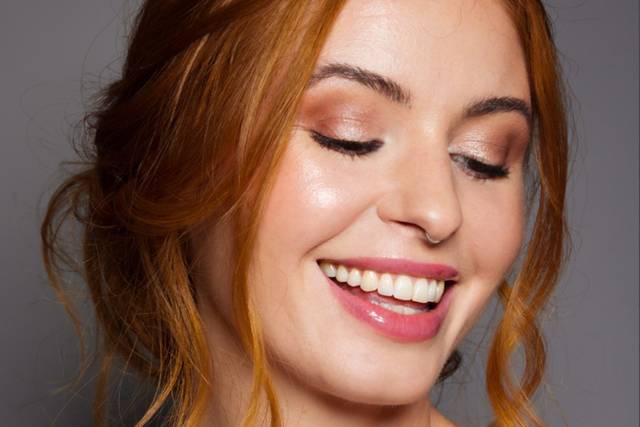 Hairstyle & makeup