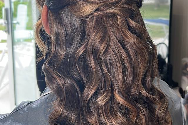 Semi recogido con ondas