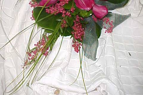 Bouquet de calas y rosas