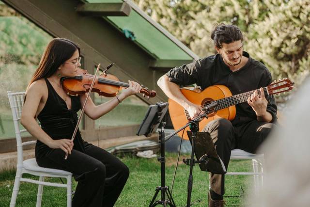 DUO VIOLIN