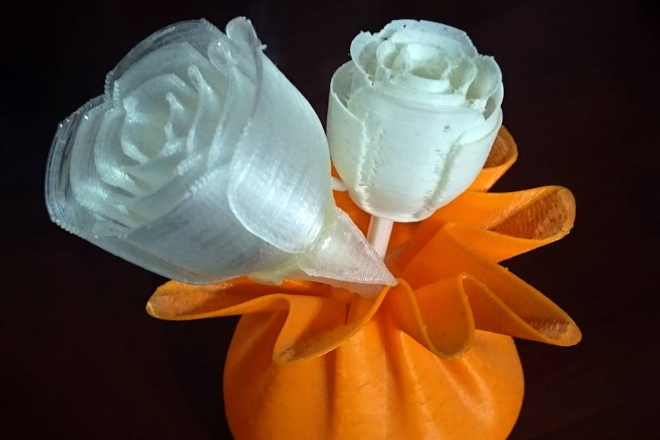 Rosas y saquito impresos en 3D