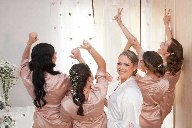 Novia y damas