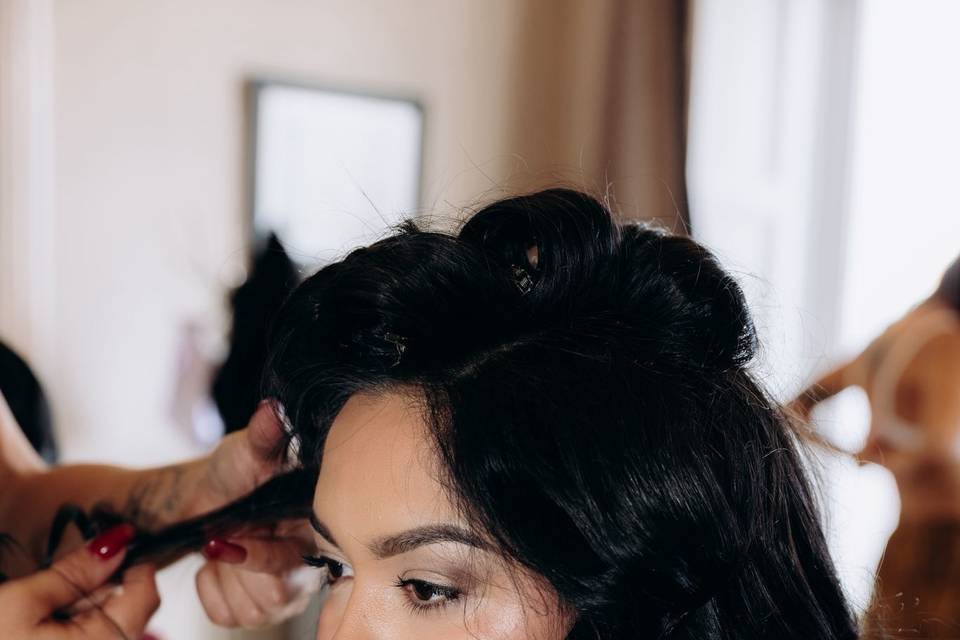 Perla Dago Makeup