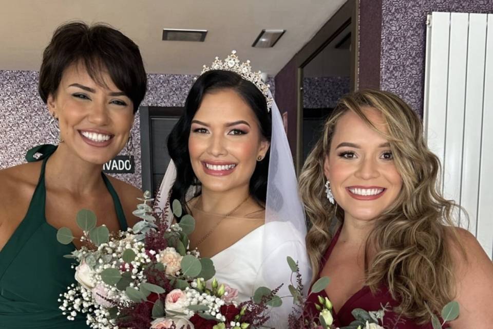 Perla Dago Makeup