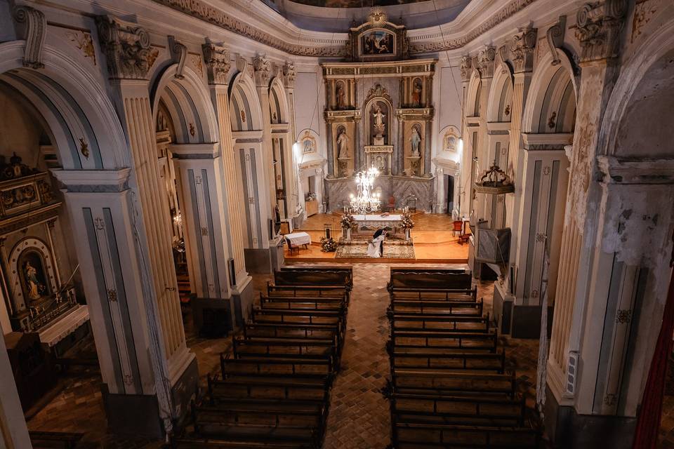Iglesia y novios