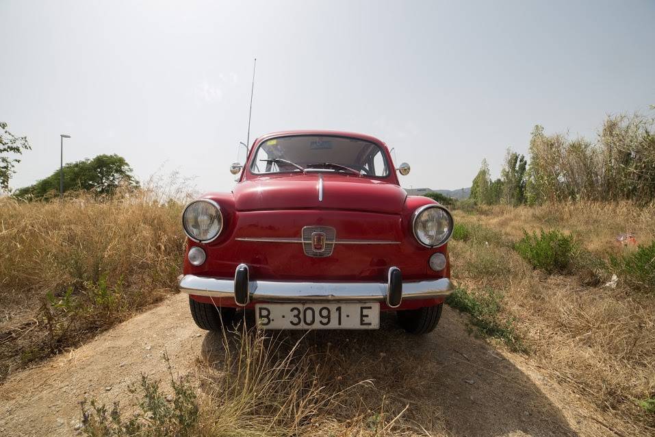 Tu vestido blanco en un 600 rojo