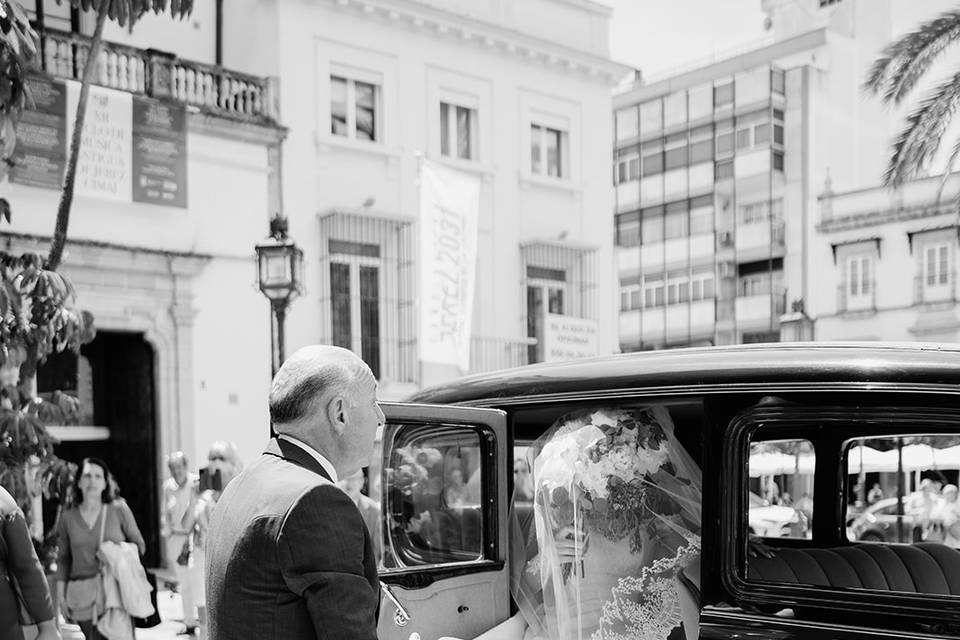 Llegando a la iglesia