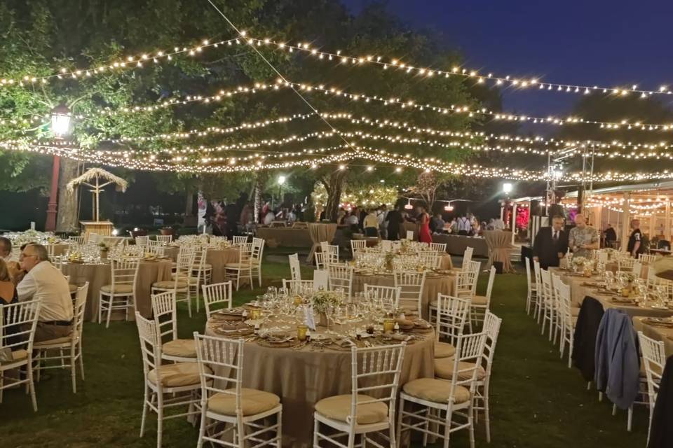 Boda integral en jardín