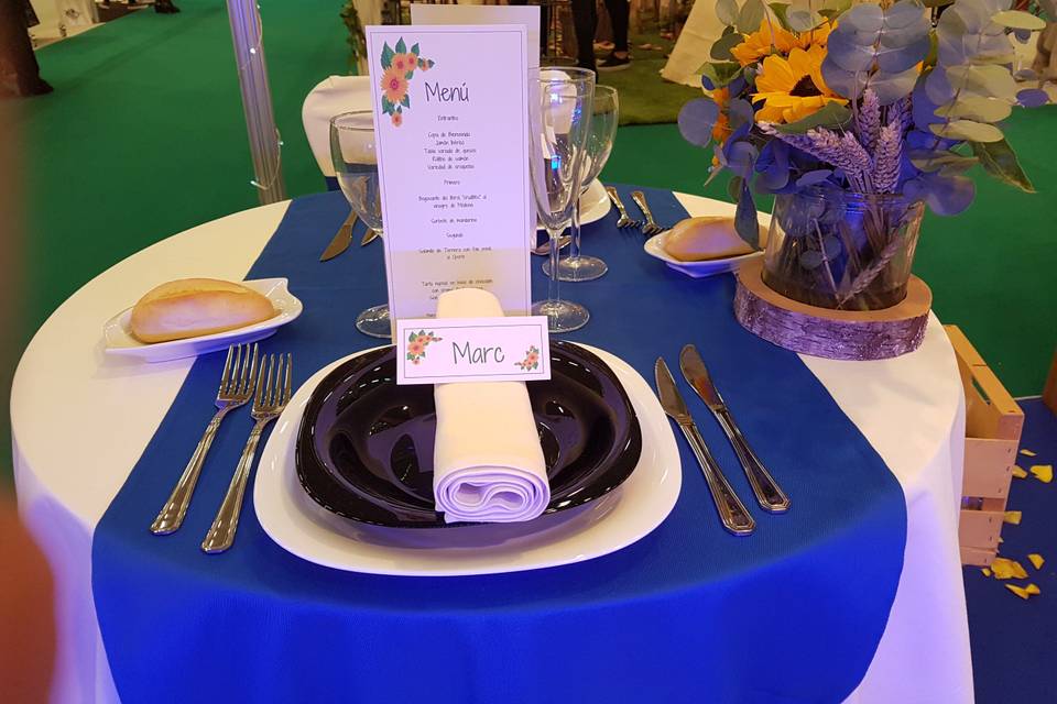 Decoración de la mesa de invitados