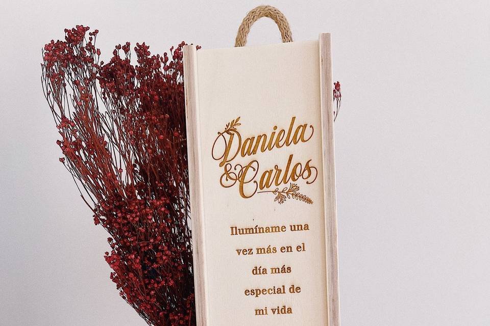 Caja de vino personalizada