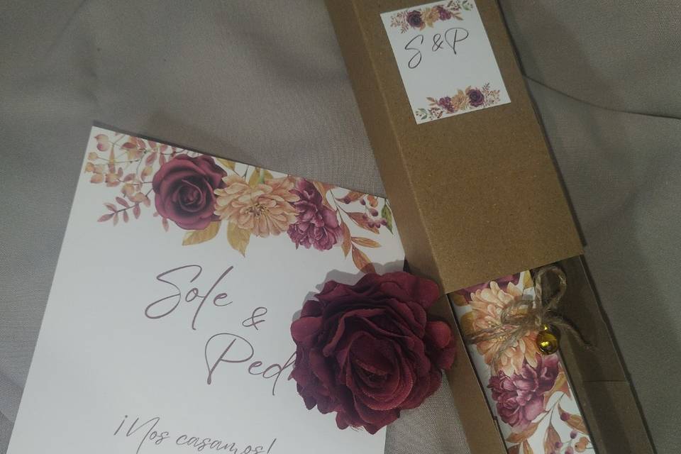 Invitación en rulo