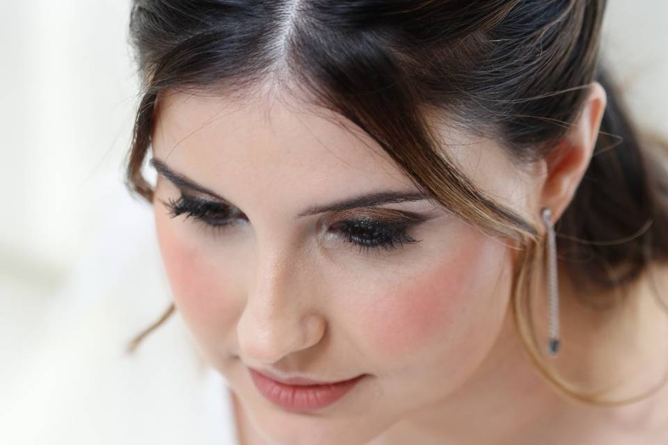 Maquillaje y peinado de novia