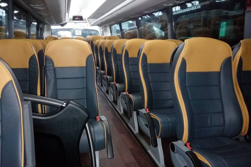 Autobuses Auvaca