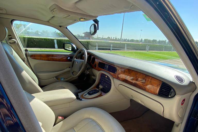 Interior del Jaguar