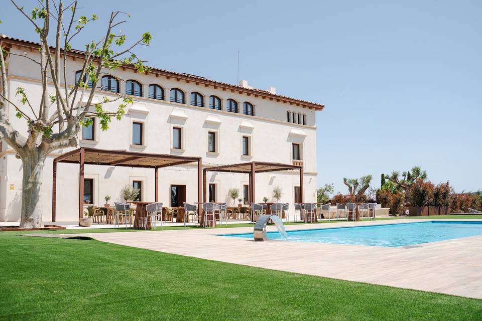 El Serral Hotel