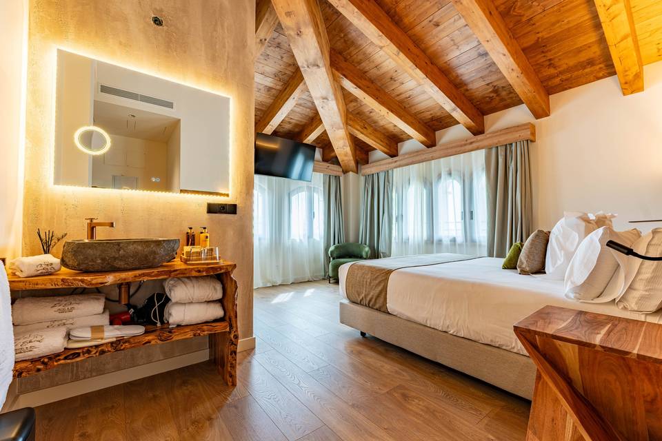 El Serral Hotel