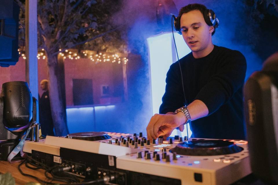 Dj profesional