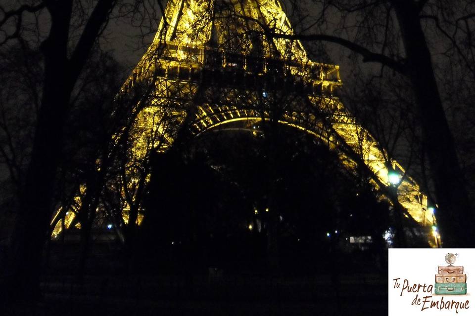 Torre Eiffel, París