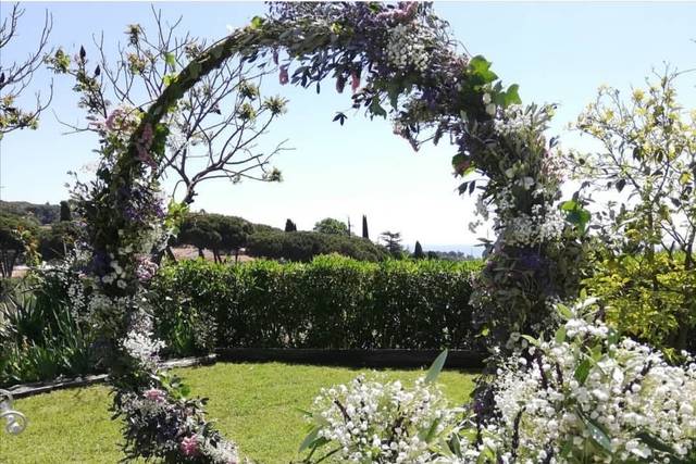 Estructuras con flores