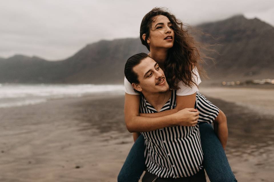 Sele y Cris en Caleta Famara