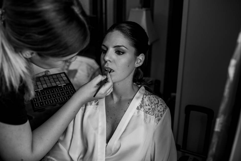 Maquillaje de novia e invitada