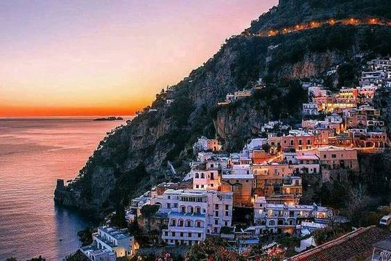 Encanto mediterráneo romántico
