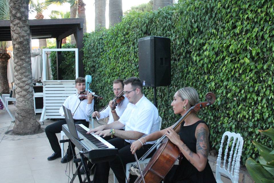 Cuarteto de cuerda con piano