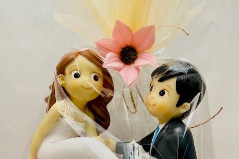 Novios tarta boda