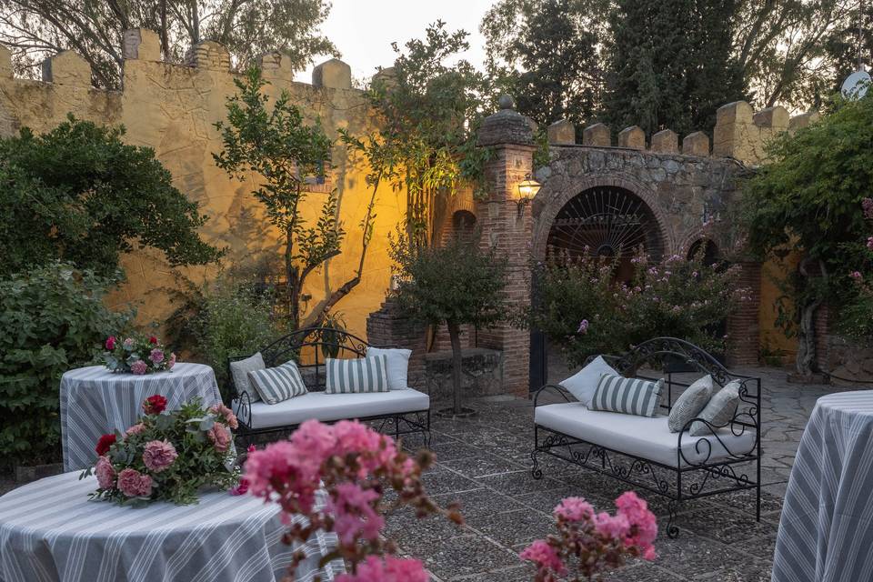 Patio frontal
