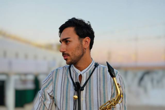 Agustín live sax