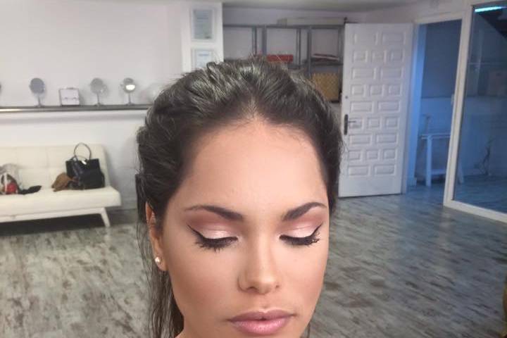 Jennifer Arraez - Maquilladora profesional