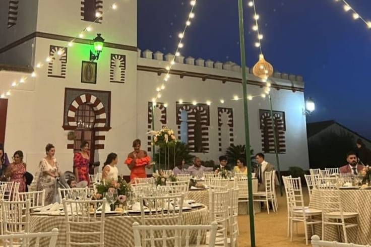 PARAGÜAS CON GUIRNALDAS Y BALI