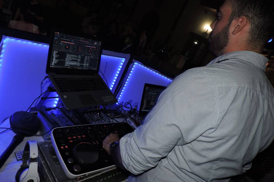 DJ en la música