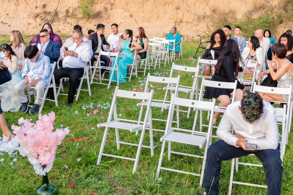 Boda civil en el jardin